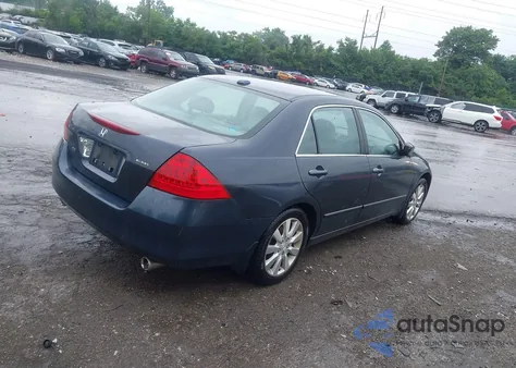 2006 Honda Accord 3.0 Ex z USA, uszkodzony, nr VIN 1HGCM66536A075710